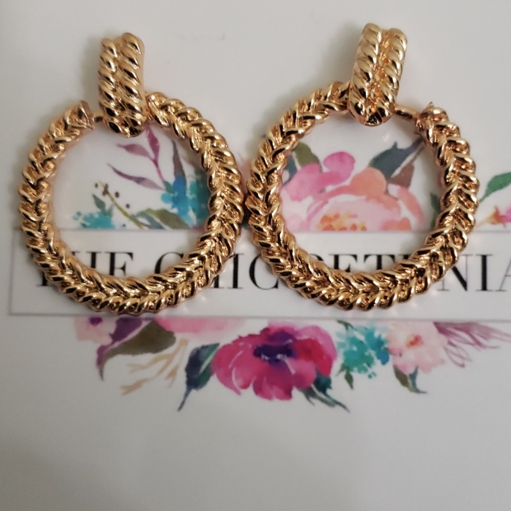 Braided gold hoop Fashion earrings - Picture 4 of 7